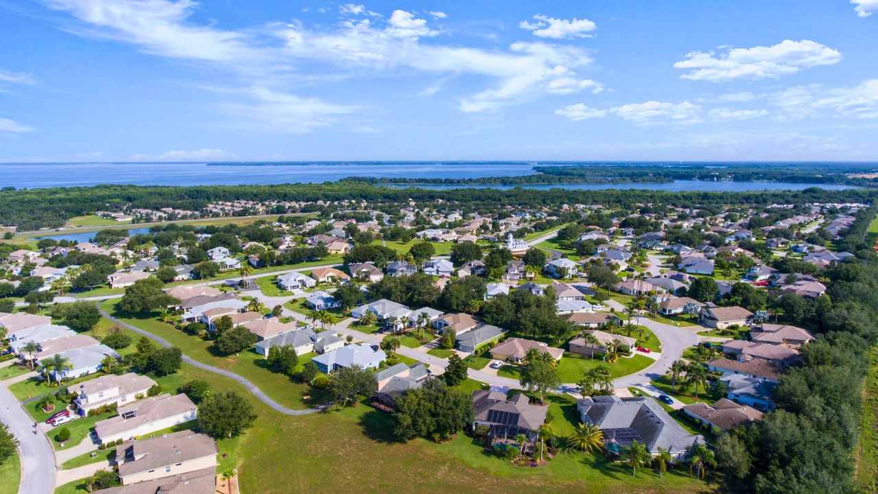 Jared Jones Team, Tavares FL real estate agents brokered by eXp Realty, serving the 32778 market in Lake County on the Harris Chain of Lakes