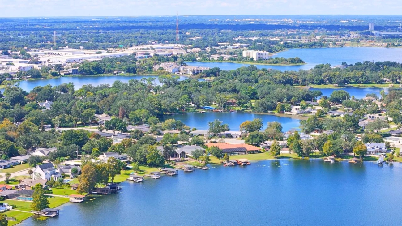 Aerial view of Lake Silver lakefront homes in College Park, Orlando, FL